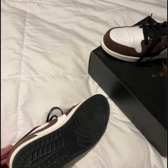 MOCHA AJ1s LOWS - Picture 4 of 5